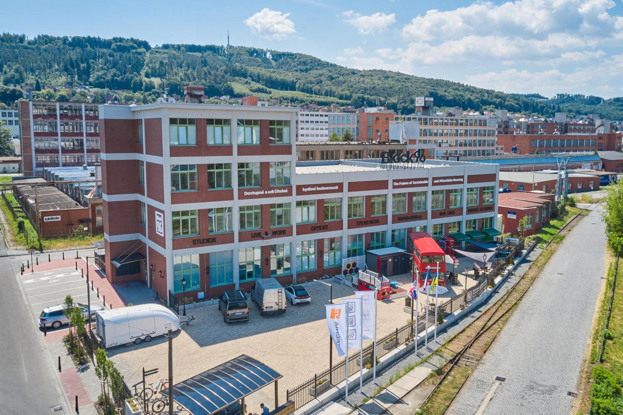 Block 96 Apartments Zlín Exterior foto